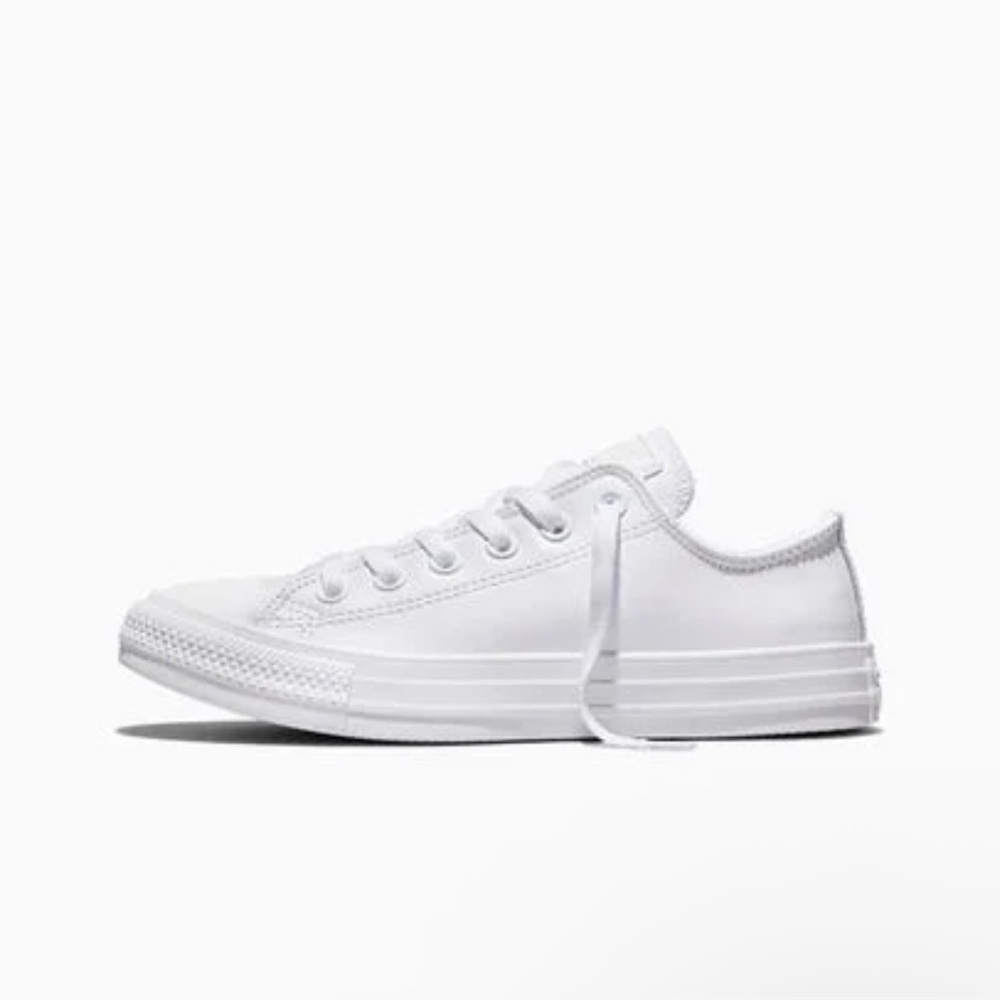 Chuck Taylor All Star Leather- White- 6.5 - Picture 4 of 14